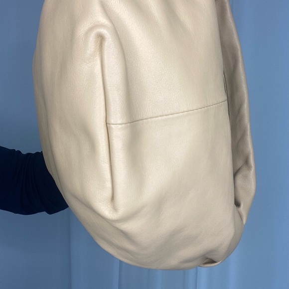 Bottega Veneta double knot - Picture 8 of 13